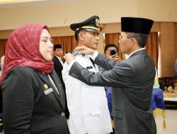 Amsakar Lantik Kadisdukcapil: Layani Warga dengan Cepat dan Baik