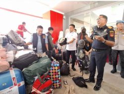 Pakaian Bekas Dibawa Penumpang Kapal, Bea Cukai Batam Perketat Pengawasan di Pelabuhan