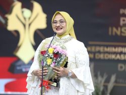 Direktur Utama Telkom Dian Siswarini Raih Penghargaan Wonder Mom Awards 2025 dan Perempuan Inspiratif Awards 2025