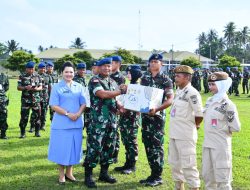 Jelang Idul Fitri, Danlanud RSA dan Ketua PIA AG Cabang 9 Bagikan Bingkisan untuk Personel