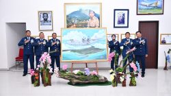 Sentuhan Seni di HUT TNI AU, Danlanud RSA Perkenalkan Lukisan Natuna dari Udara