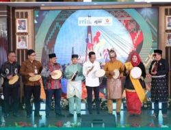 Batam Tuan Rumah Pantun Tiga Serumpun, Amsakar: Perkuat Identitas Budaya Melayu