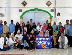 Batam Folding Bike Gelar Baksos di Pulau Panjang Barat, Serahkan Donasi untuk Masjid Nurul Taqwa