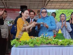 Hari Kartini di Batam, Li Claudia Ajak Perempuan Percaya Diri dan Tangguh