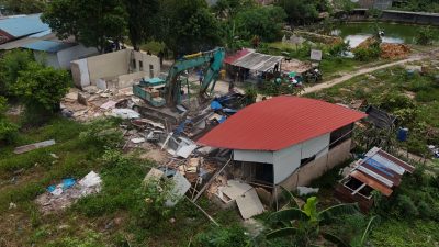 Demi Investasi dan Penataan, Tim Terpadu Kota Batam Tertibkan Bangunan Ilegal di Kelurahan Sei Binti