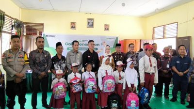 Pegadaian Peduli Pendidikan, 109 Siswa SDN 009 Bandarsyah Natuna Terima Bantuan