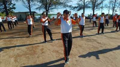 Senam Bersama di Pelabuhan Penagi, Basarnas Natuna Bangun Solidaritas dan Keselamatan