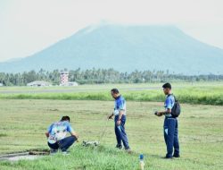 Lanud RSA Perkuat Safety Culture Lewat Kegiatan FOD Cleaning Rutin