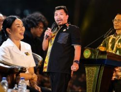 Mongol Stres Hibur Ribuan Jemaat di Paskah Oikumene Batam 2026 M