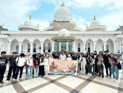 Belajar Hukum dari Akar Peradaban: Mahasiswa Uniba Kuliah Lapangan di Museum Raja Ali Haji Batam
