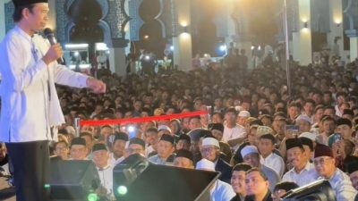 UAS & Ulama Besar Guncang Tabligh Akbar “Indahnya Merayakan Cinta” di Batam