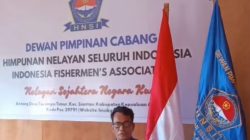 Ketua DPC HNSI Anambas, Agustar Puji Presiden Prabowo Turunkan Harga BBM Nelayan