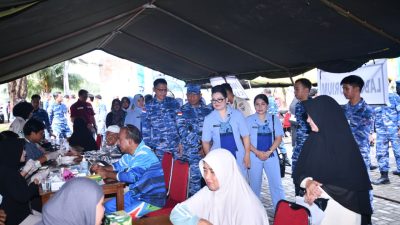 Hari Bakti TNI AU ke-79, Ratusan Warga Natuna Antusias Ikuti Pengobatan Massal Lanud Raden Sadjad