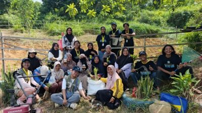 PKK Jemaja Timur Dibekali Teknik Pertanian Berkelanjutan oleh Mahasiswa KKN UGM