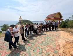 Tugu Khatulistiwa Lingga: Jejak Garis Nol di Bunda Tanah Melayu